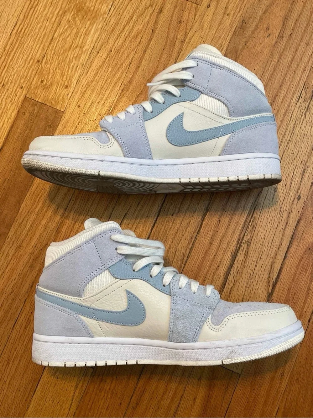 2020 Air Jordan 1 Mid SE Sail Light Blue'